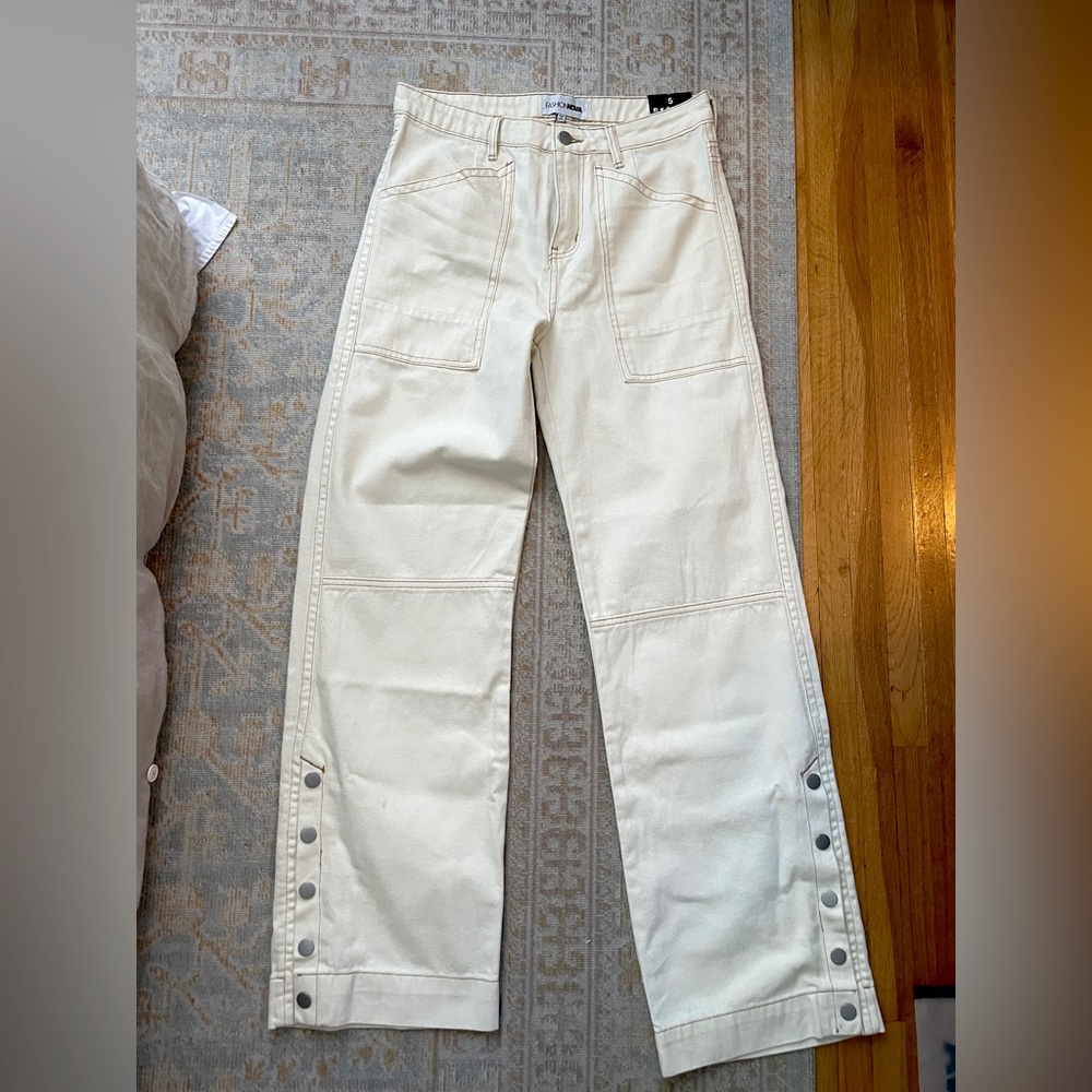 High rise loose fit cargo jeans